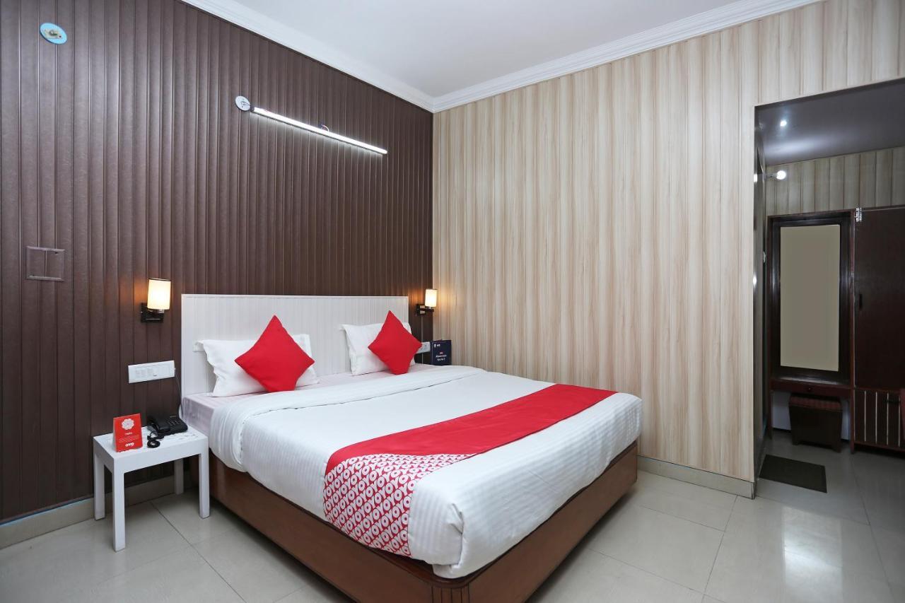 Oyo 8714 Hotel Amar Mussoorie Oda fotoğraf